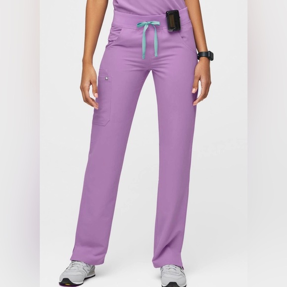 NWT Medium Petite FIGS scrub pants - Picture 1 of 5